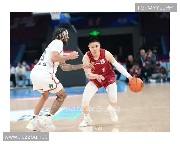 周琦陈盈骏携儿子糊糊首钢园为王楚钦比赛现场助威 周琦陈盈骏携儿子糊糊首钢园为王楚钦比赛现场助威