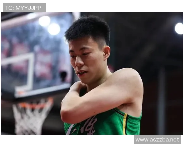 张镇麟上海男篮首秀贡献6分6篮板 张镇麟上海男篮首秀贡献6分6篮板