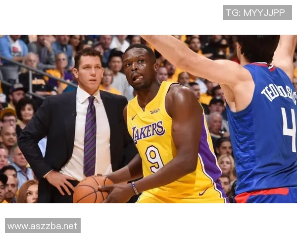 劳伦斯·弗兰克任内主导了哪些核心球员的签约和续约,为何评价两极分化? 劳伦斯·弗兰克任内主导了哪些核心球员的签约和续约,为何评价两极分化?